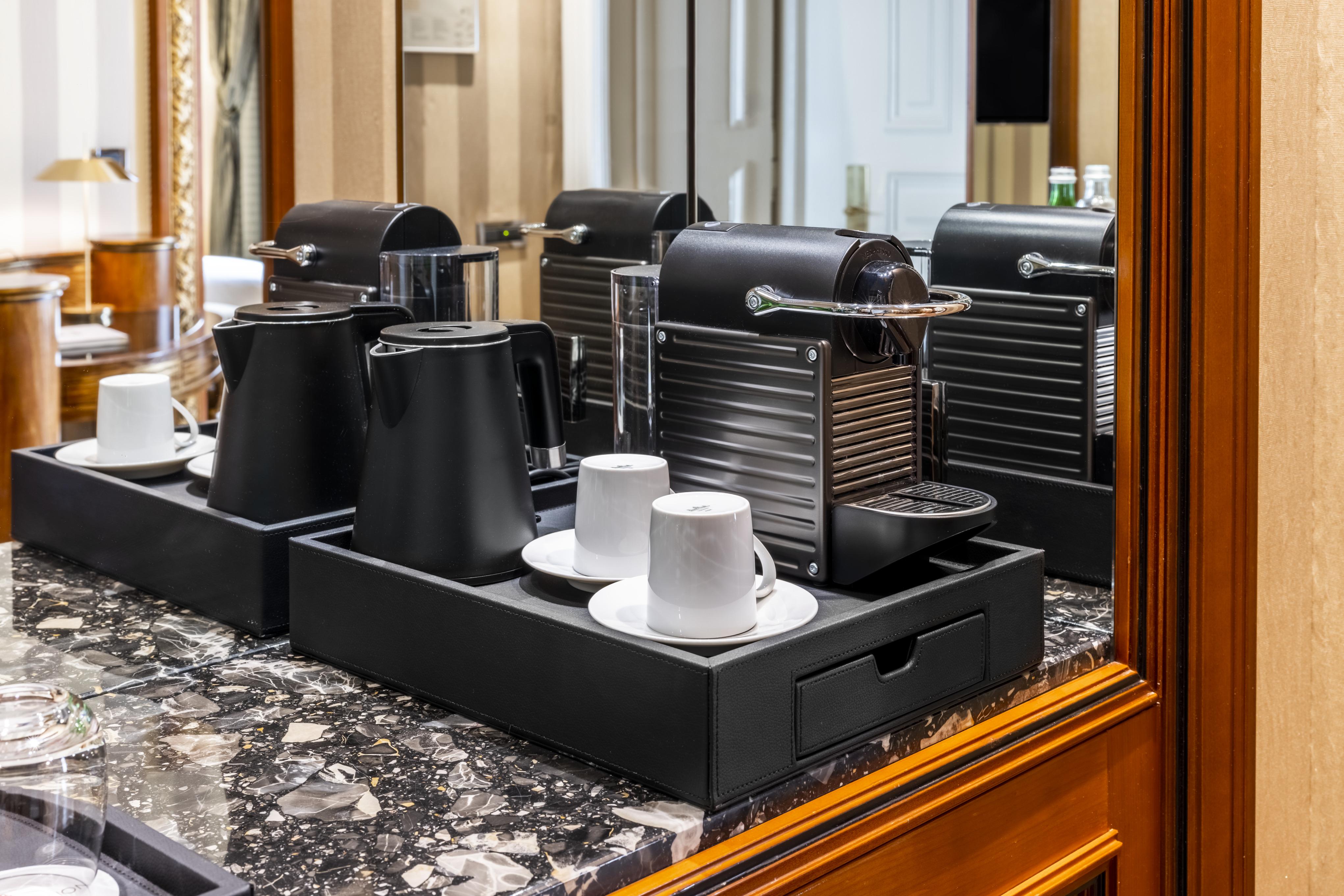 فندق Nh Collection Prague Carlo IV المظهر الخارجي الصورة A coffee machine