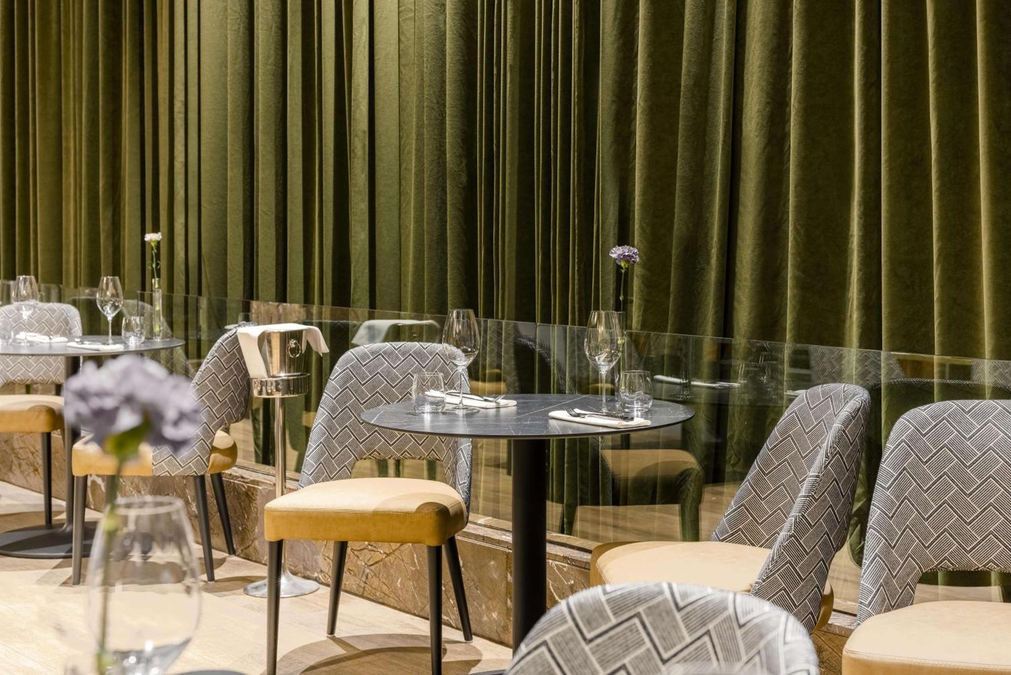 فندق Nh Collection Prague Carlo IV المظهر الخارجي الصورة Restaurant interior