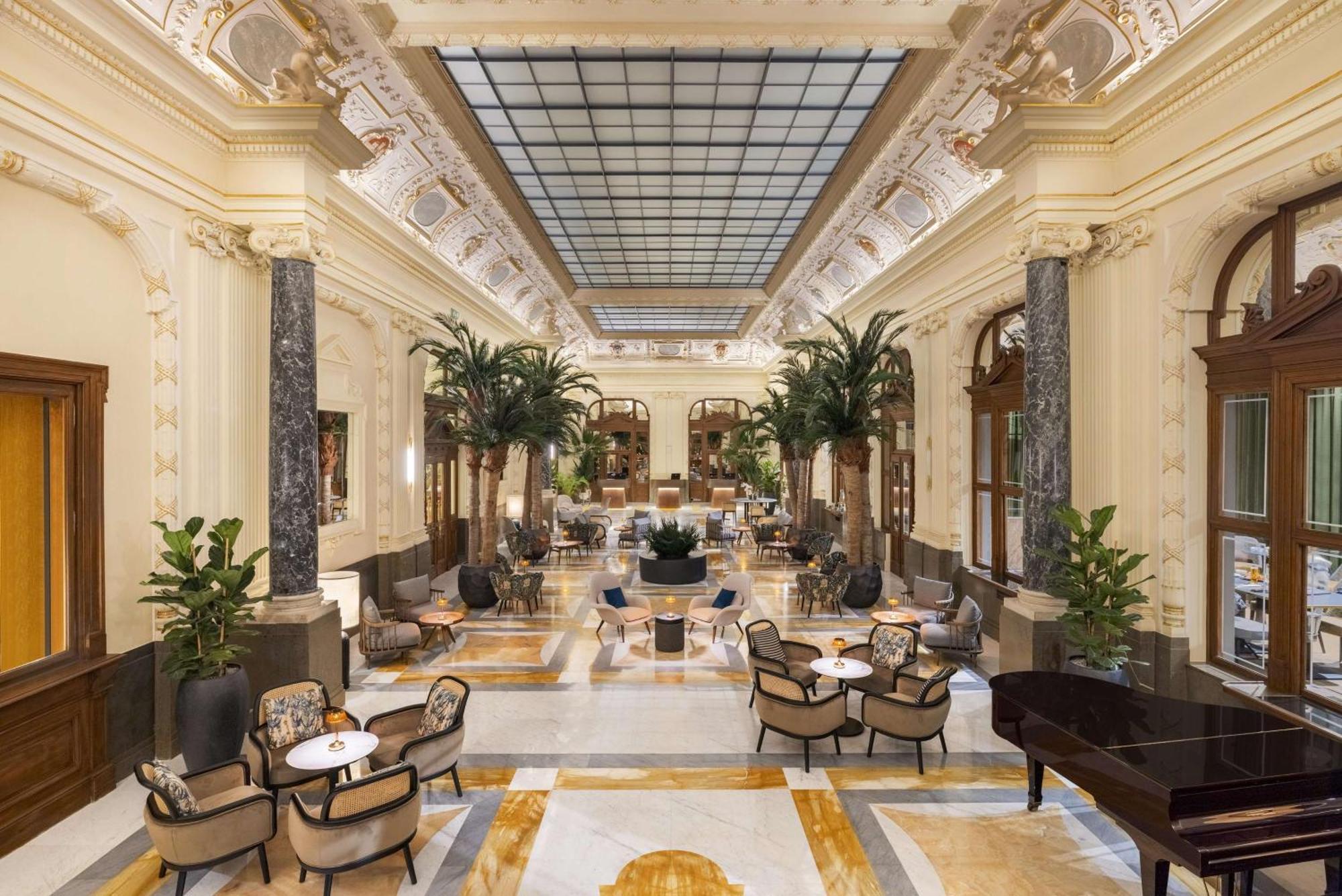 فندق Nh Collection Prague Carlo IV المظهر الخارجي الصورة The lobby of the hotel