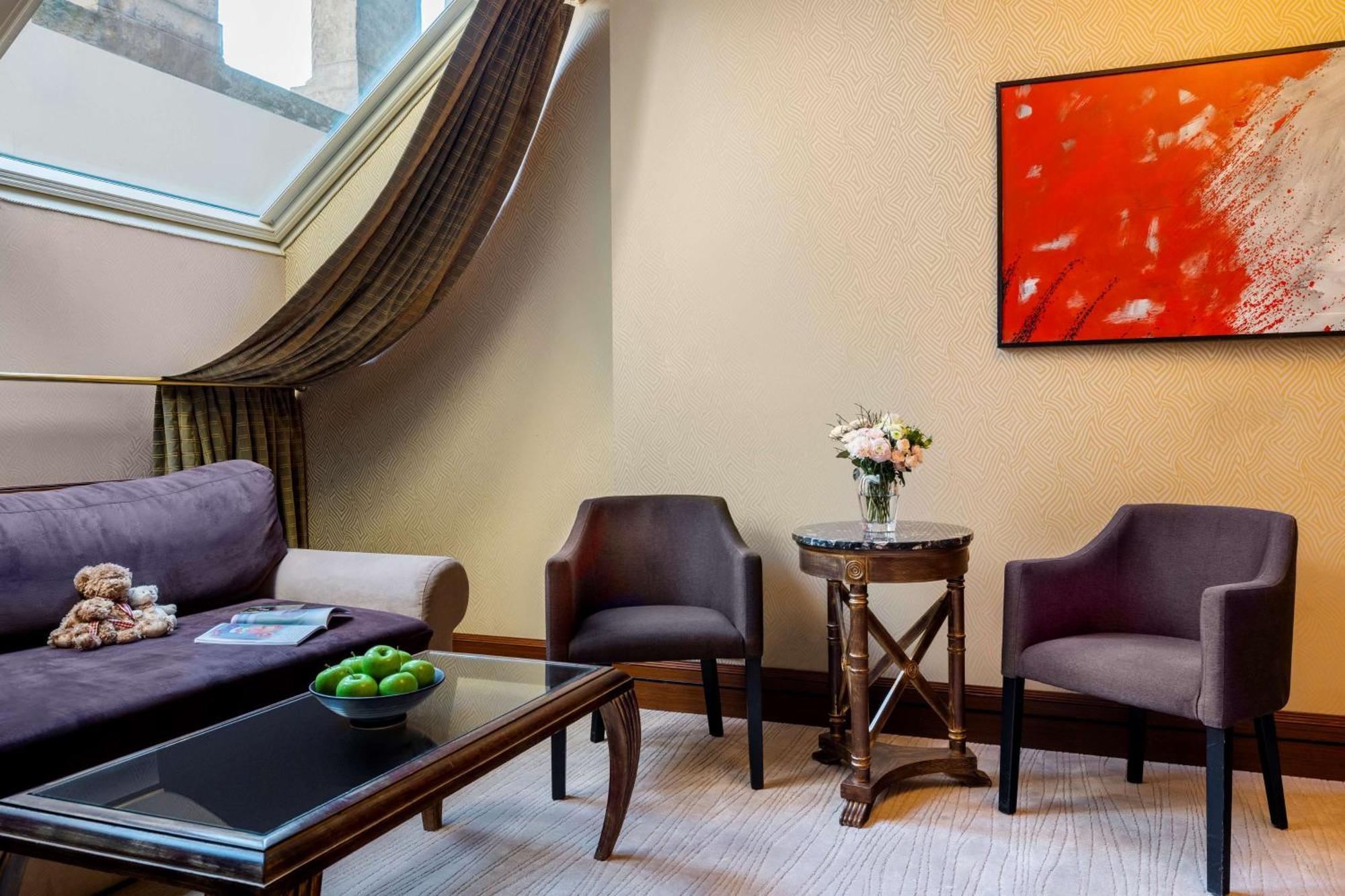 فندق Nh Collection Prague Carlo IV المظهر الخارجي الصورة A suite at the hotel